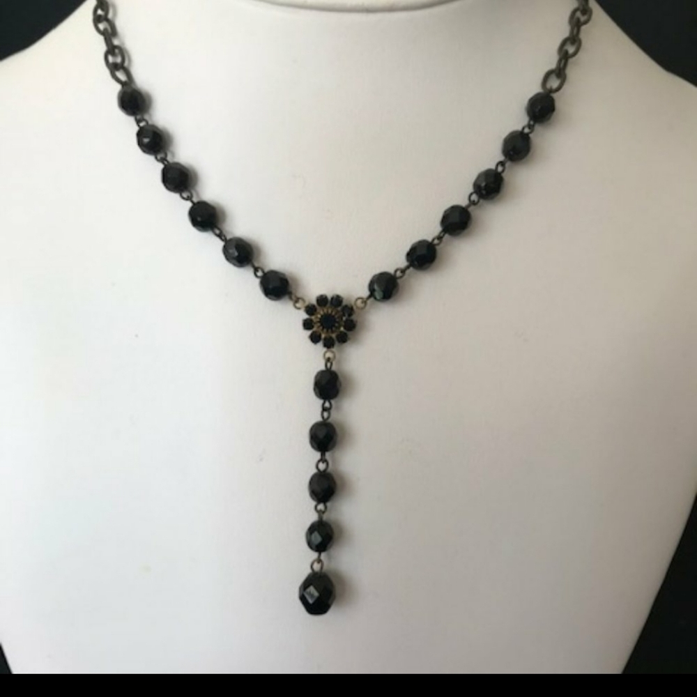 Black Cut Crystal Dangle Necklace
